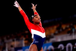 Tokyo 2020: US super gymnasts Biles pulls out of all-round event