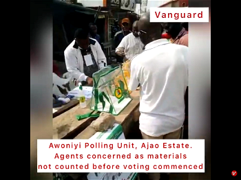 VIDEO: Agents concerned as materials not counted before voting commenced at Awoniyi Polling Unit, Ajao Estate