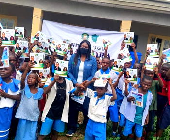 Enugu Diaspora Community celebrates Ugwuanyi, school children in style