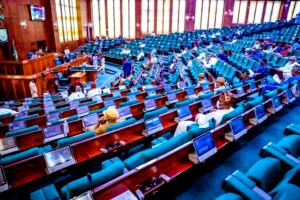 Reps pasReps receive Buhari's 2022 supplementary budget proposals bill to establish Nigeria Postal Commission