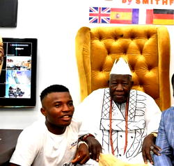Olubadan unveils tech hub in Ibadan, woos more investors