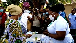 PHOTOS: Sanwo-Olu, wife cast ballot in ongoing Lagos LG polls