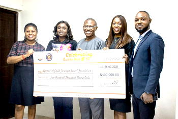 Bukka Hut donates N500,000, exercise books for education of less privileged