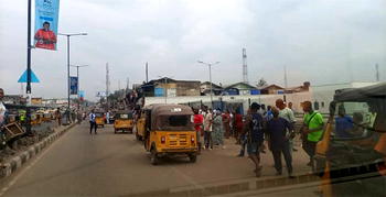 Commuters stranded in Lagos, as ‘Danfo’ drivers withdraw services over extortion by task force officials