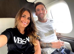 Messi enroute Paris, as two-year deal finally sealed with PSG