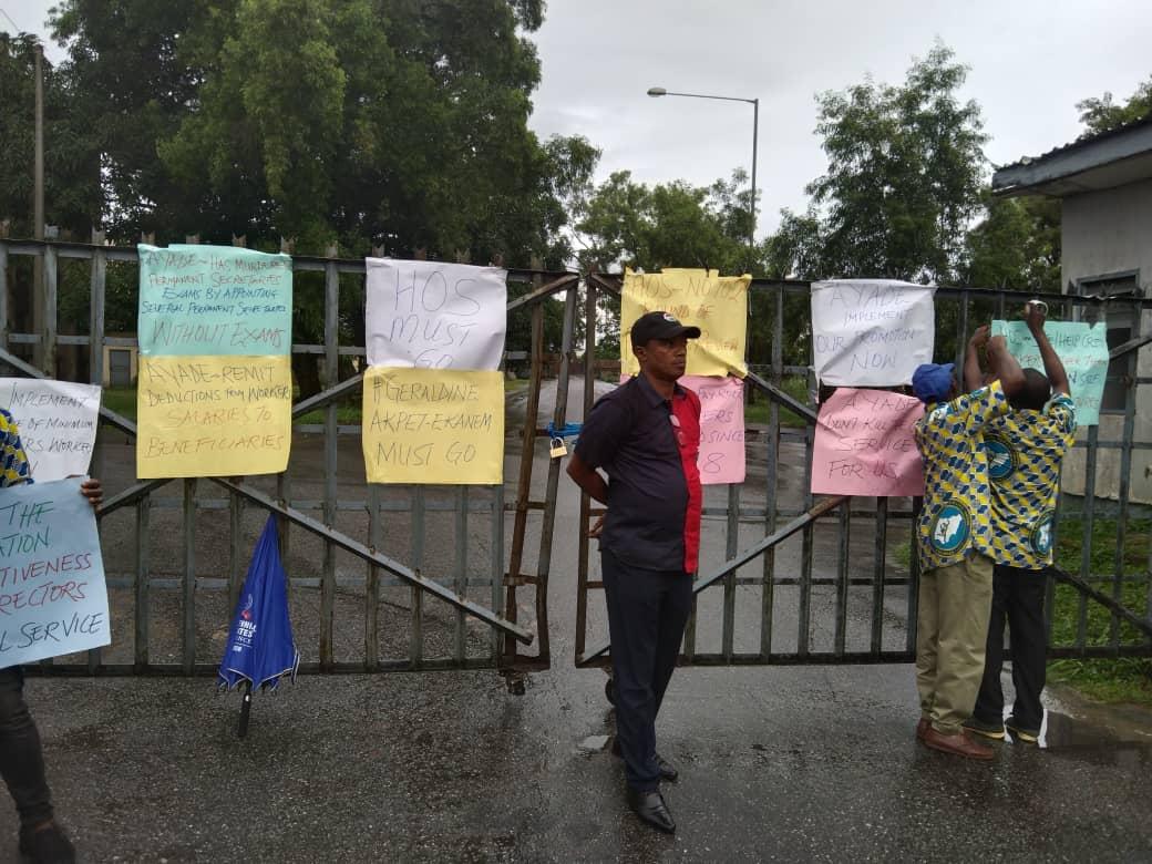 Organised Labour pickets Office Of HoS over N25,000 exam fee for directors