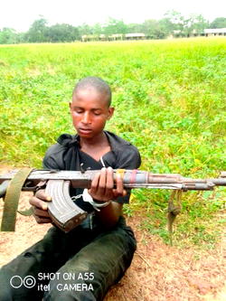 Photo: See herdsman with Ak-47 in Ogun