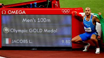 Breaking: Italy’s Lamont Jacobs wins Olympics 100m men’s final, Nigeria’s Adegoke limps off injured