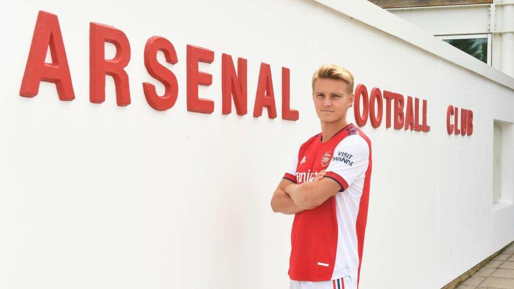 Arsenal complete Martin Odegaard signing from Real Madrid completes Martin Odegaard signing from Real Madrid