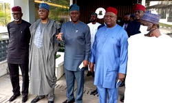 Oyo PDP Crisis: Saraki reconciles Makinde with aggrieved party members