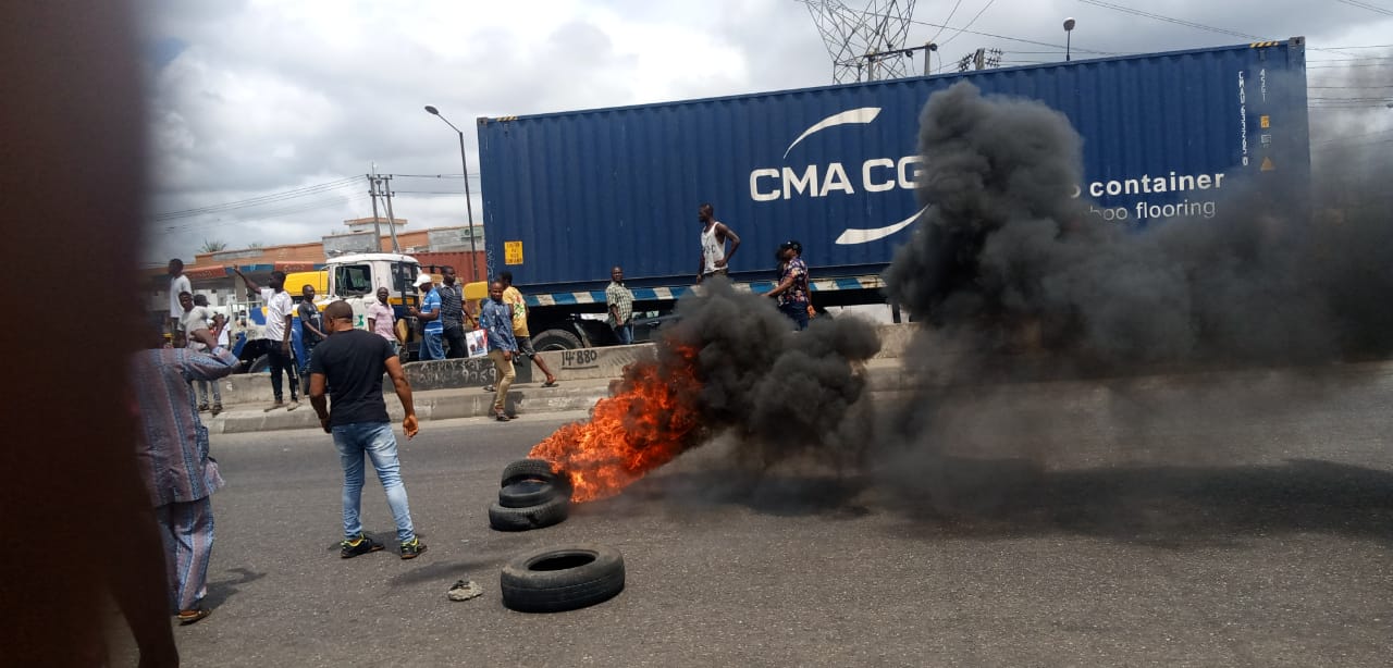 DEVELOPING: Passengers stranded at Cele Bus Stop as transporters protest against taskforce