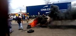 DEVELOPING: Passengers stranded at Cele Bus Stop as transporters protest against task force