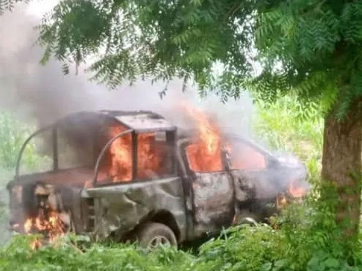 4 killed, vehicles set ablaze, as Customs officials clash with Sokoto community