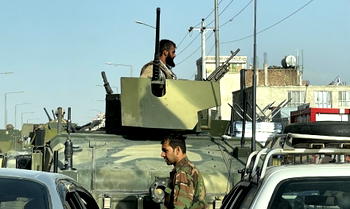 5 die at chaotic Afghan airport as Taliban proclaims peace
