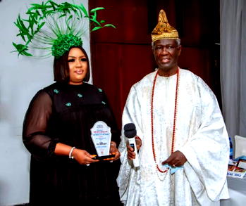 Educationist, Dame Tito Obaigbo bags 2021 Tutola Palm Poetry award