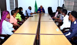 Pastor Umo Eno flags off empowerment programme for Akwa Ibom Youths