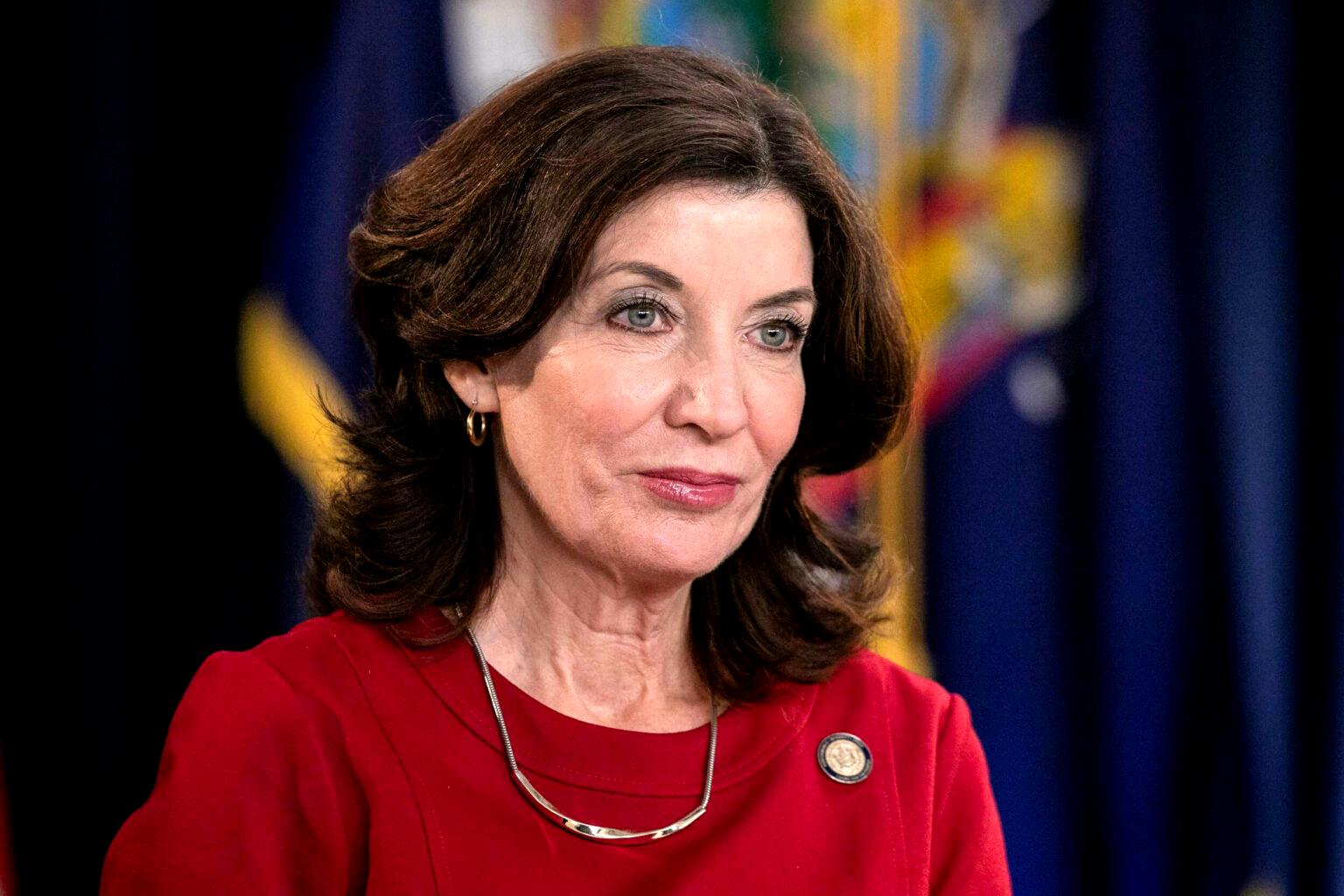 kathy-hochul-sworn-in-as-new-york-s-first-female-governor