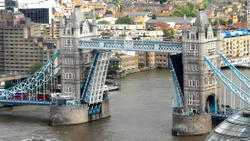 London’s Tower Bridge stuck open due to ‘technical failure’