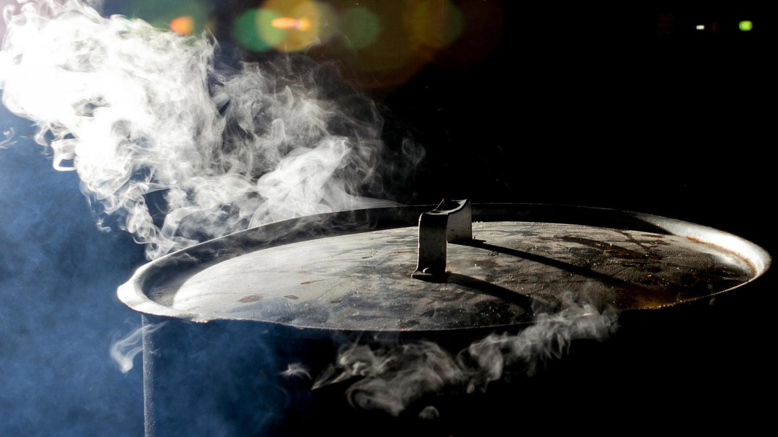 UN says 1.6m people die yearly from cooking stove fumes globally