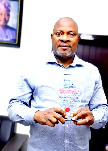 Rotary Int’l honours Toyin Fayinka for good governance
