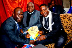 Rev Owoyemi urges youths to shun crime