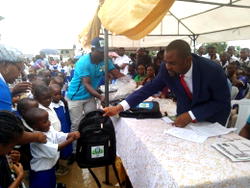 Calabar Indigenes in UK donate educational materials to 600 students