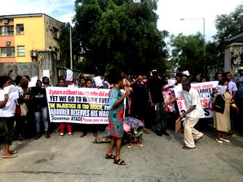 Cross River LG workers protest 4 years unpaid salary