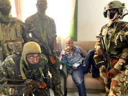 GUINEA: ECOWAS envoys meet coup leaders, ousted Conde