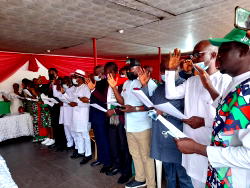 PDP vows to stop Ayade’s planned privatisation of industries in Cross River