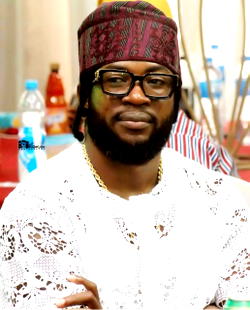 Lagos Realtor, Abel Egbarin electrifies Lekki community with street lights