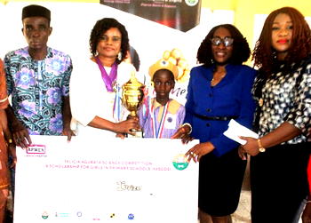 Competition: APWEN disburses cash to winners