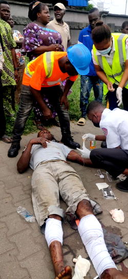 4 injured as ambulance rams minivan in Lagos