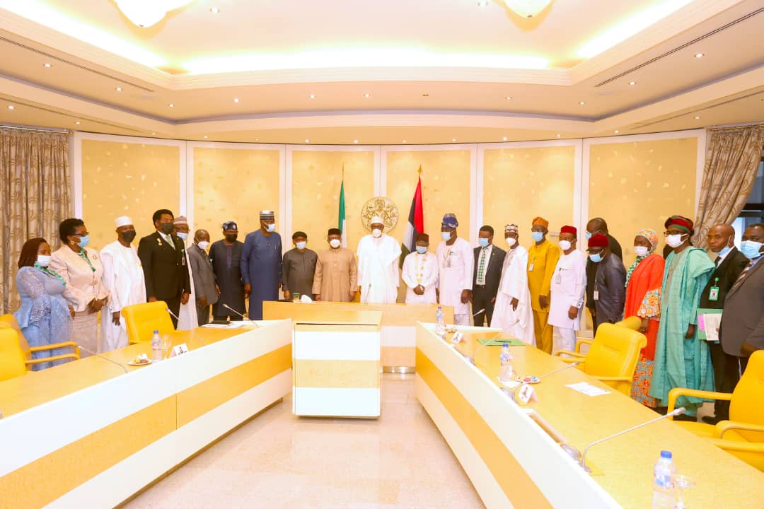 Buhari meets with NMA members