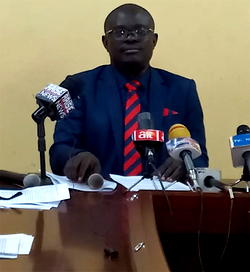 Only 19,135 completed physical, online registration in Oyo — INEC