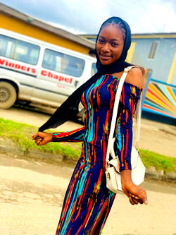 Policemen on raid kill 18-yr-old girl in Lagos