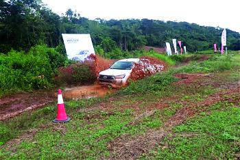 Toyota Hilux, Starlet go through real test at Smokin Hills