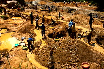 Inside Plateau’s mining sites of vicious clashes and death