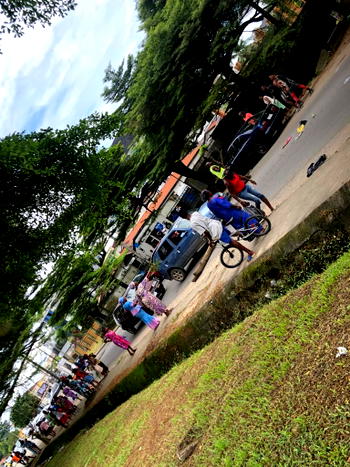 Protest rocks calabar as street sweepers demand 6 months unpaid salaries