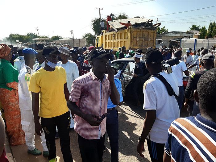 Borno demolishes illegal shops, 'igbo' dealers' dens