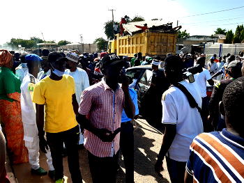 Borno demolishes illegal shops, ‘igbo’ dealers’ dens