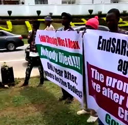 #ENDSARSPROTEST: Police fire teargas to disperse protesters
