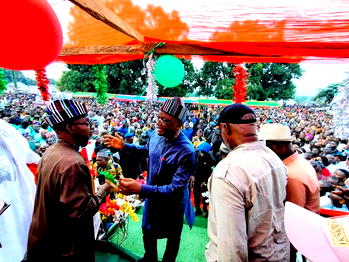 Benue APC suffers another mass defection to PDP as Ortom laments grinding poverty in Nigeria