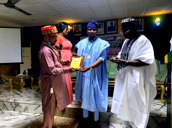 Dr. Freeman Osonuga bags UN Global Peace Ambassador Award