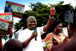 2023: Ortom’s ex-spokesman Akase received, endorsed by PDP supporters as he joins Benue guber race