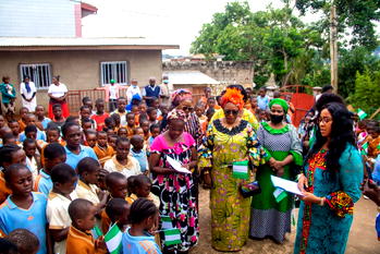 61st Anniversary: Olonisakin’s wife donates food items, cash in Cameroon to celebrate Nigeria