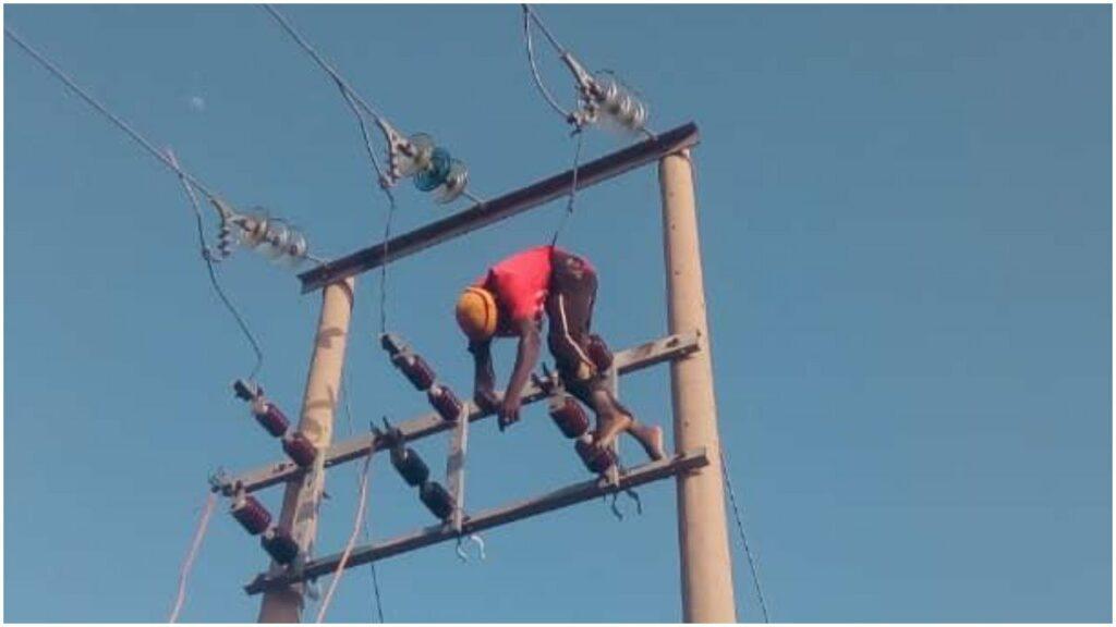 Man electrocuted while vandalizing cables in Kano