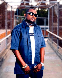 Meet Delix, the Nigerian singer who is selling energy and music in the US