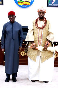 Okowa lauds Olu of Warri for commitment to peaceful co-existence