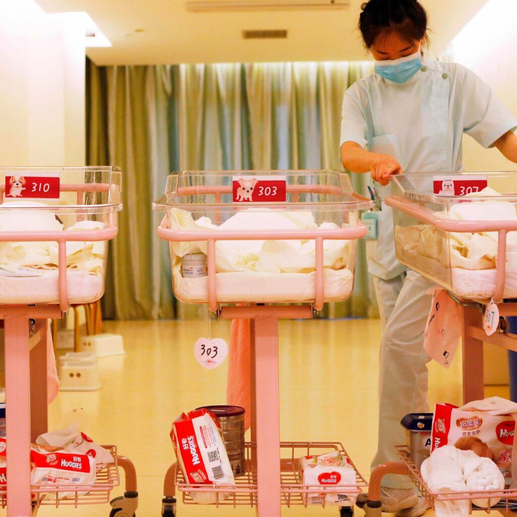 Chinese birthrate falls to lowest level in 4 decades