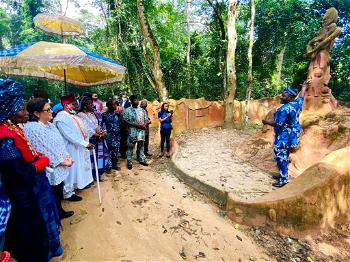 US mission kicks off Busanyin shrine preservation project